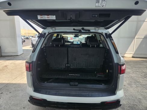 Used 2024 Toyota Sequoia Limited w/ Tow Technology Package AWD/4WD image 8
