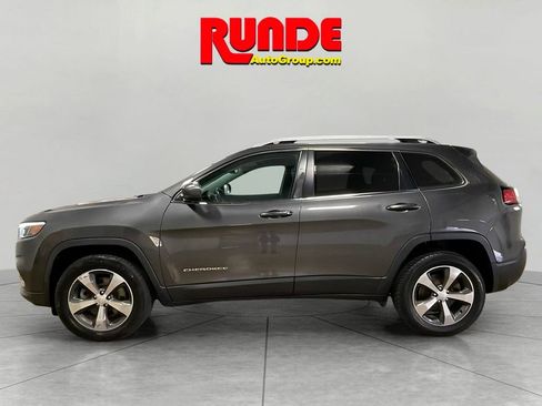 Used 2019 Jeep Cherokee Limited image 2