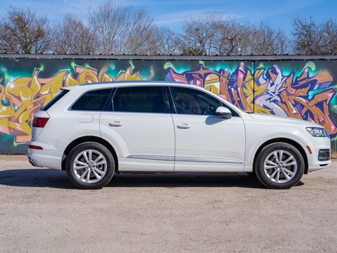 Used 2019 Audi Q7 3.0T Premium Plus image 4