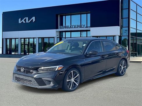 Used 2022 Honda Civic Touring image 7