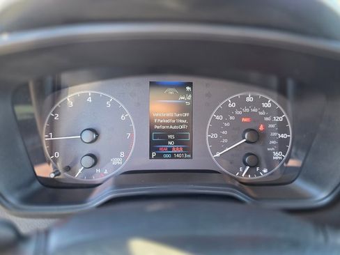 Used 2024 Toyota Corolla SE image 19