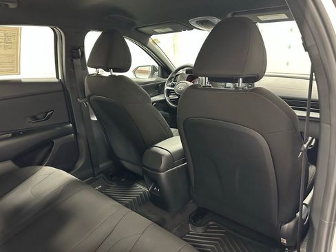 Used 2025 Hyundai Elantra Sport image 50