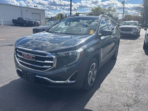 Used 2018 GMC Terrain SLT w/ Preferred Package AWD/4WD image 2