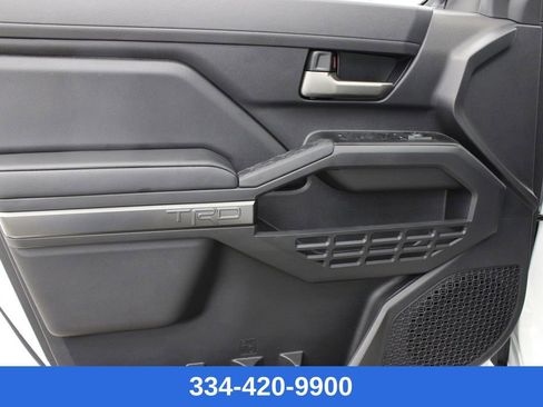 Used 2025 Toyota Tacoma TRD Sport image 14