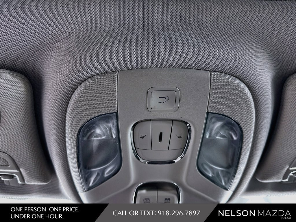 Used 2022 Jeep Compass Latitude w/ Sun and Sound Group AWD/4WD image 31