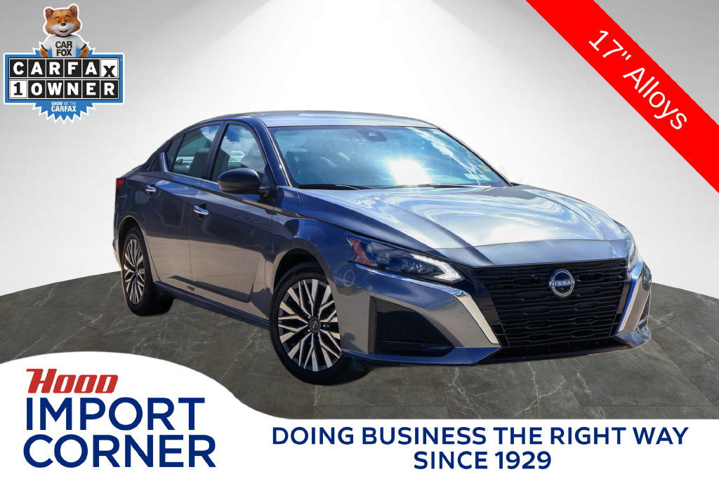 Used 2024 Nissan Altima 2.5 SV FWD image 1