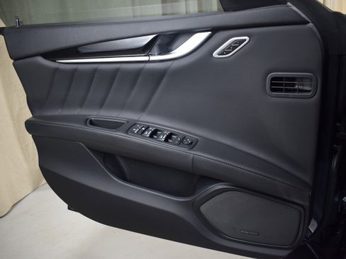 Used 2022 Maserati Ghibli Modena Q4 image 38