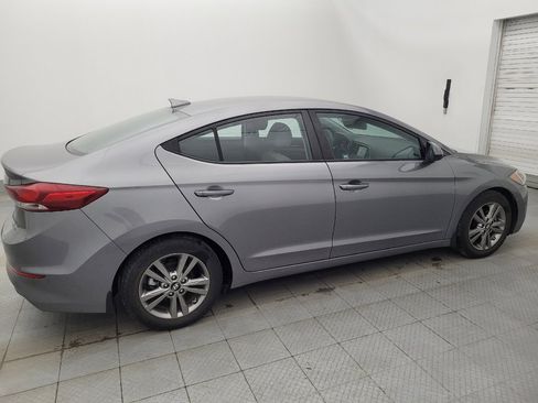 Used 2018 Hyundai Elantra SEL image 10
