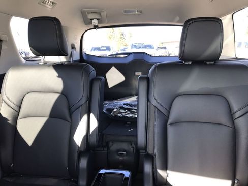 New 2026 Nissan Pathfinder SL image 22