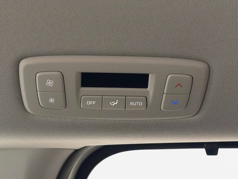 New 2026 Kia Carnival EX FWD image 12