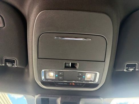 Used 2025 Ford F150 Lariat w/ Equipment Group 501A Mid AWD/4WD image 28