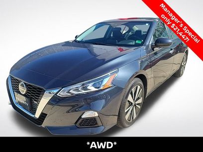 Certified 2022 Nissan Altima 2.5 SV