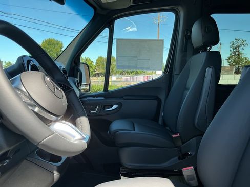 New 2026 Mercedes-Benz Sprinter 2500 image 11