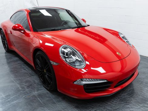 Used 2015 Porsche 911 Carrera image 22