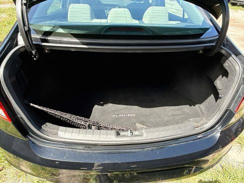 Used 2020 Hyundai Elantra Value Edition FWD image 30