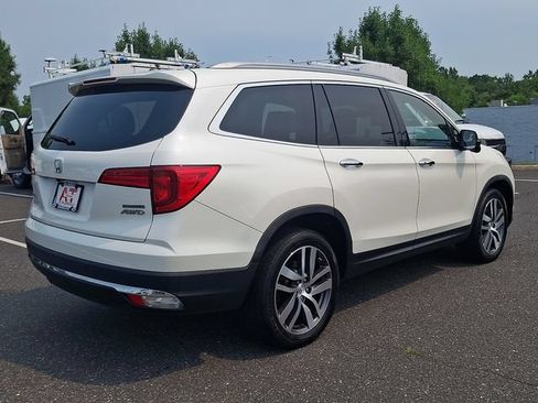 Used 2016 Honda Pilot Touring image 6