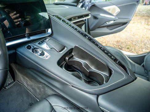 Used 2025 Chevrolet Corvette Stingray Preferred Cpe w/ Z51 Performance Package RWD image 37