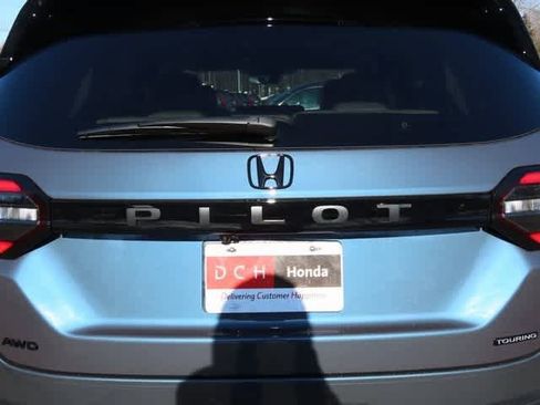 New 2026 Honda Pilot Touring image 7