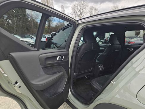 Certified 2023 Volvo XC40 Recharge Ultimate w/ Protection Package Premier image 19