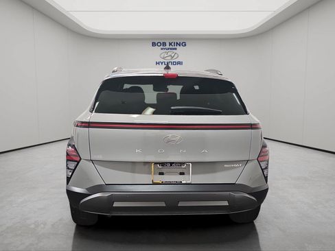Certified 2024 Hyundai Kona Limited AWD/4WD image 4