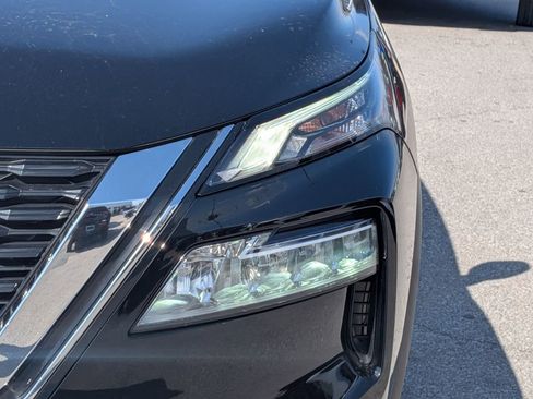 Used 2021 Nissan Rogue SV image 7