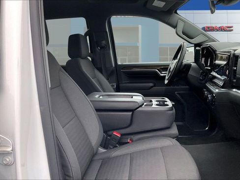 Used 2025 Chevrolet Silverado 1500 LT image 29