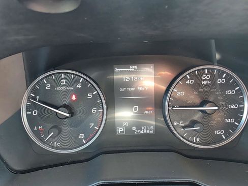 Used 2024 Subaru Outback Premium AWD/4WD image 19