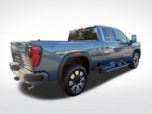 Certified 2025 GMC Sierra 2500 Denali w/ Technology Package AWD/4WD image 7