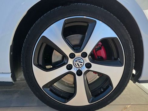 Used 2016 Volkswagen GTI SE w/ Lighting Package (SEL) image 12