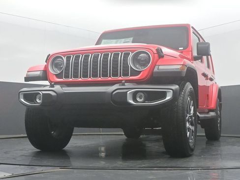 Used 2024 Jeep Wrangler Unlimited Sahara w/ Technology Group AWD/4WD image 50