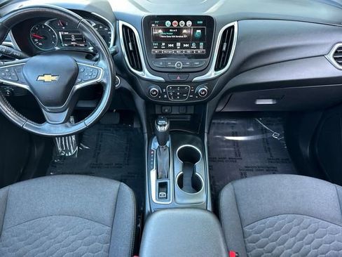 Used 2018 Chevrolet Equinox LT w/ Sun & Infotainment Package image 17