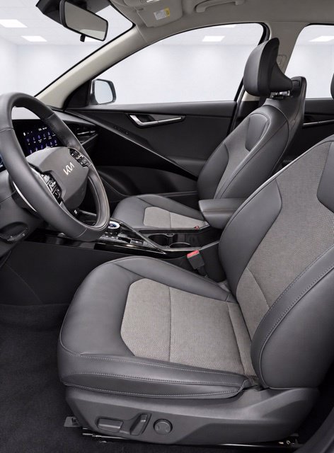 Used 2024 Kia Niro Wind w/ Wind Preserve Package FWD image 13