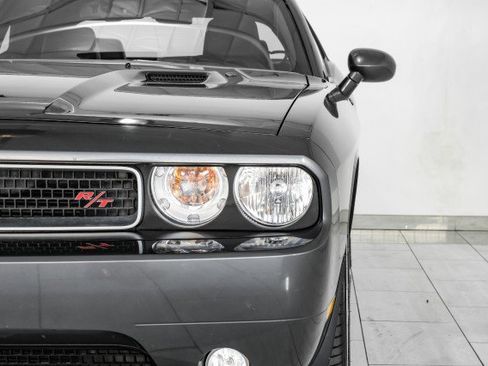 Used 2013 Dodge Challenger R/T Plus image 37