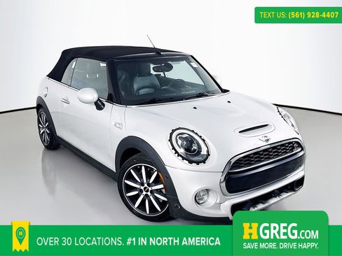 Used 2018 MINI Cooper S image 1