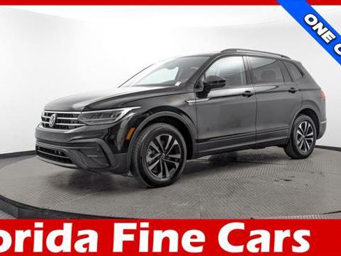 Used 2024 Volkswagen Tiguan S image 1