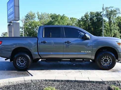 Used 2024 Nissan Titan SV AWD/4WD image 4