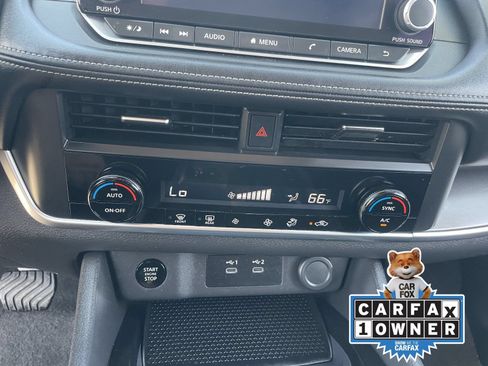 Used 2025 Nissan Rogue SV FWD image 25
