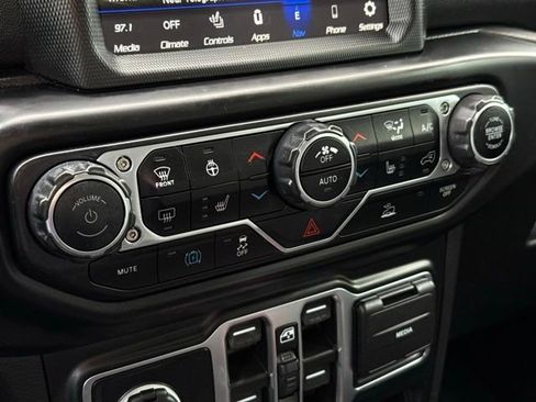 Certified 2023 Jeep Wrangler Unlimited Sahara w/ Cold Weather Group AWD/4WD image 22