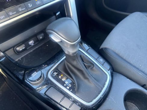 Certified 2023 Kia Seltos S w/ Navigation Package image 23