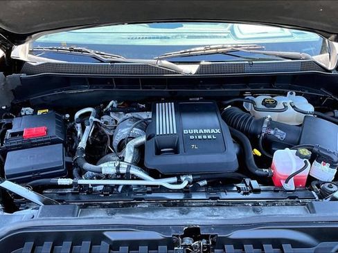 Used 2024 Chevrolet Silverado 1500 RST AWD/4WD image 31