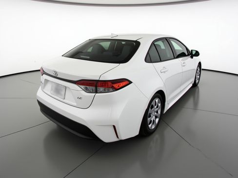 Used 2025 Toyota Corolla LE FWD image 9
