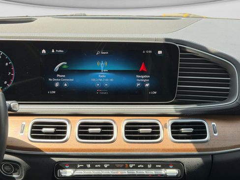 Used 2022 Mercedes-Benz GLS 450 4MATIC image 14