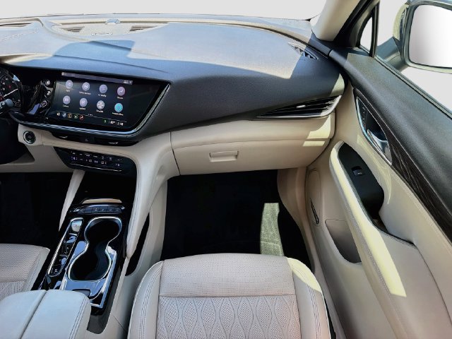 Used 2022 Buick Envision Avenir w/ Technology Package II FWD image 18