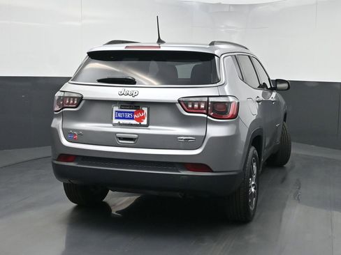 Used 2018 Jeep Compass Latitude w/ Popular Equipment Group image 38