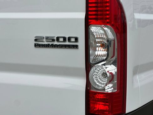 Used 2023 RAM ProMaster 2500 FWD image 33