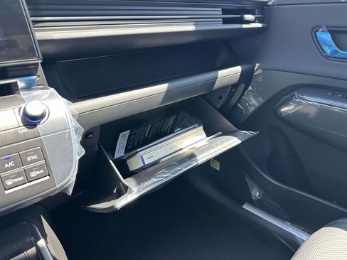 New 2026 Hyundai Kona SEL Premium AWD/4WD image 17