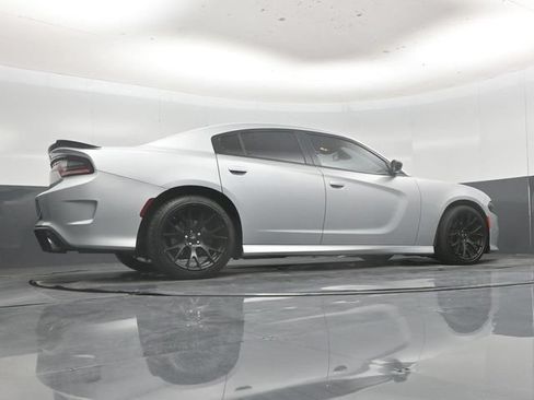 Used 2020 Dodge Charger R/T w/ Plus Group RWD image 47