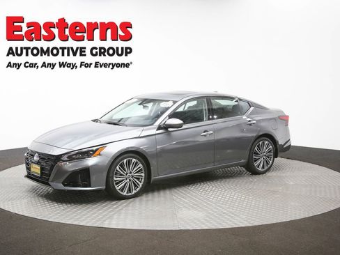 Used 2025 Nissan Altima 2.5 SL image 57