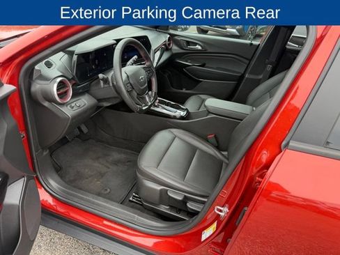 Used 2024 Chevrolet Trax RS w/ Driver Confidence Package FWD image 9