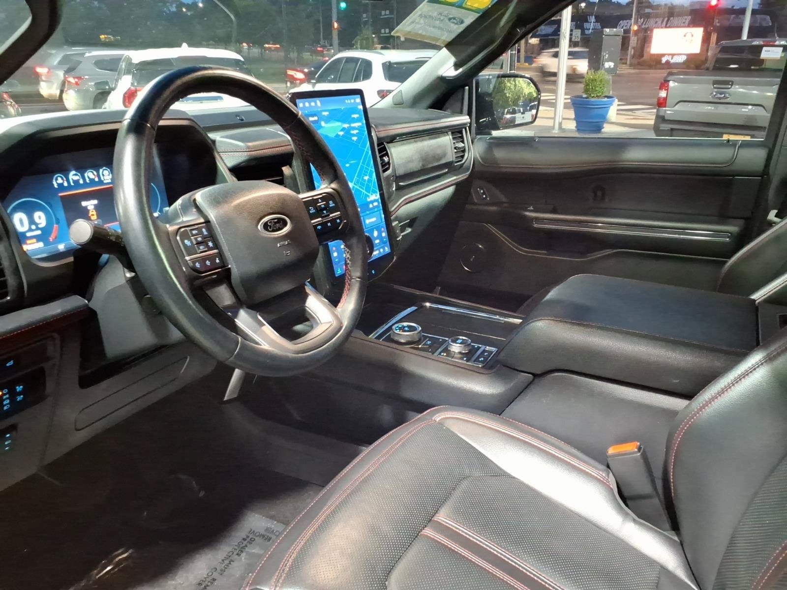 Certified 2023 Ford Expedition Limited AWD/4WD image 10